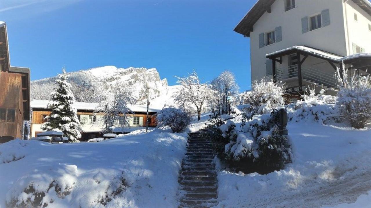 Village Vacances Le Salvagny Sixt Exterior foto